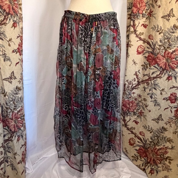 Xessorium Dresses & Skirts - XESSORIUM Vintage 90s Stunning Floral and leopard Print flowy rayon maxi skirt
